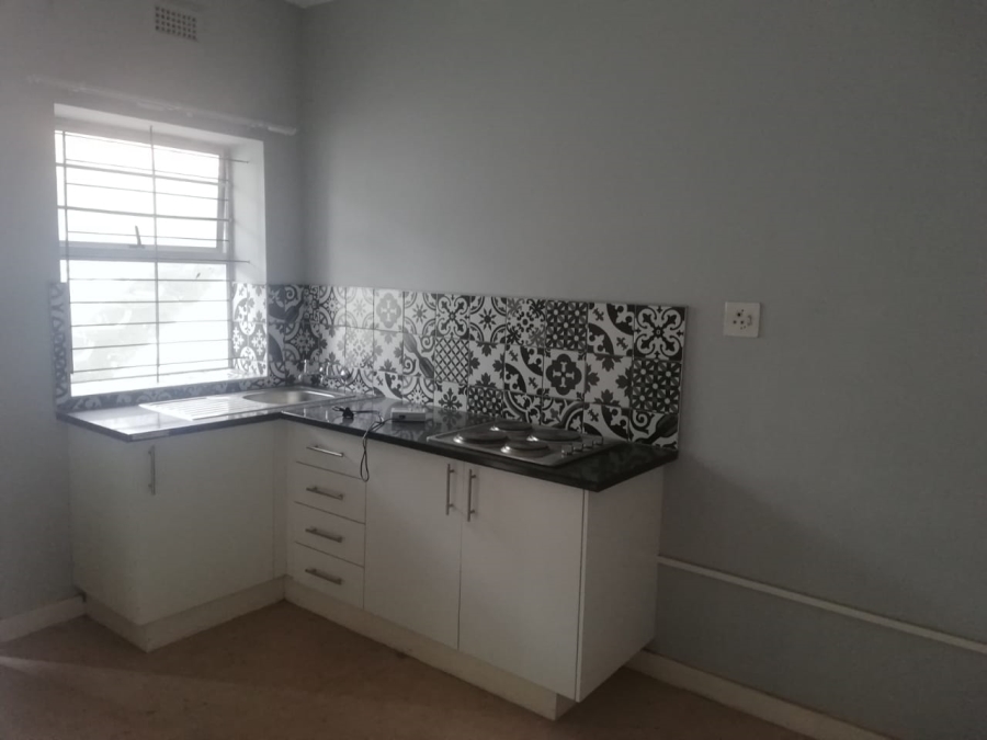 To Let 1 Bedroom Property for Rent in Southernwood Eastern Cape